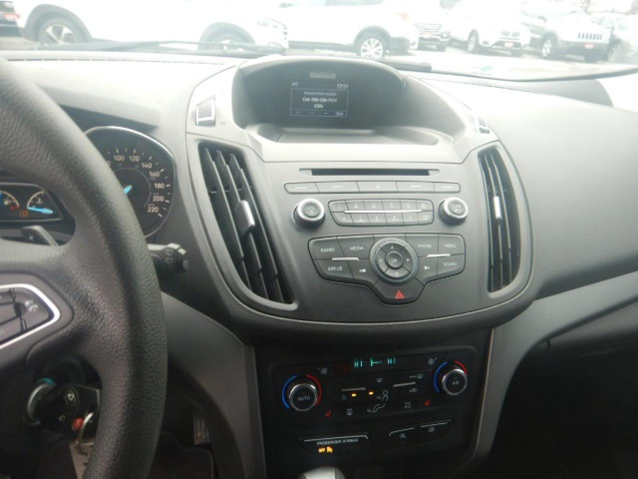 2017 Ford Escape SE Photo