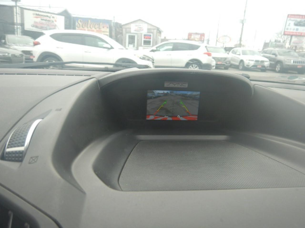 2017 Ford Escape SE Photo