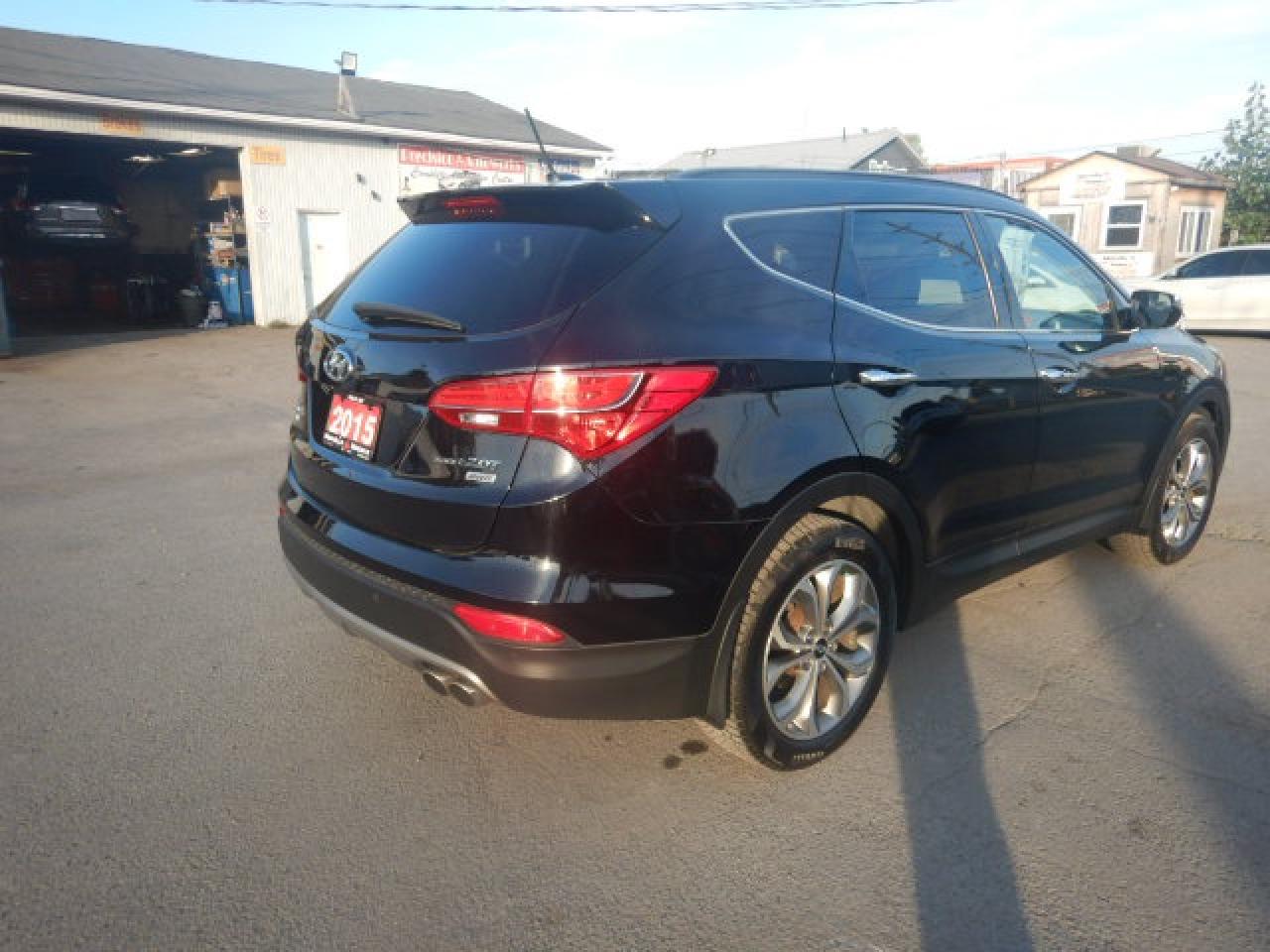 2015 Hyundai Santa Fe Sport Limited Photo