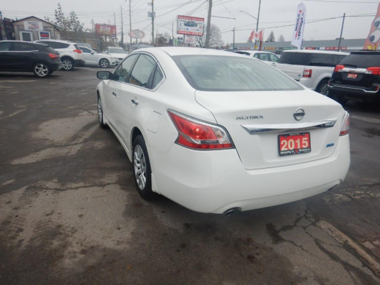 2015 Nissan Altima 2.5 Photo
