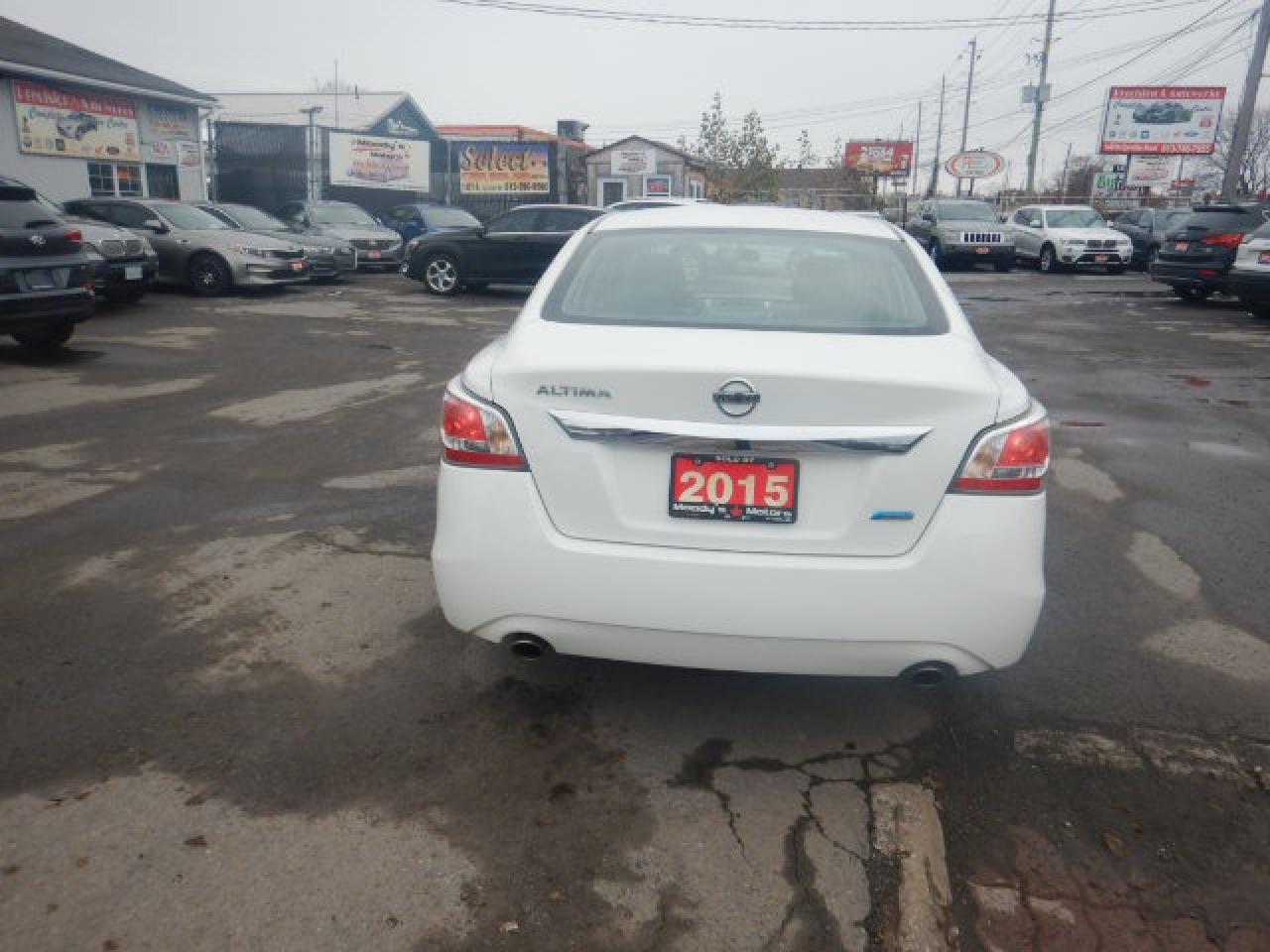 2015 Nissan Altima 2.5 Photo