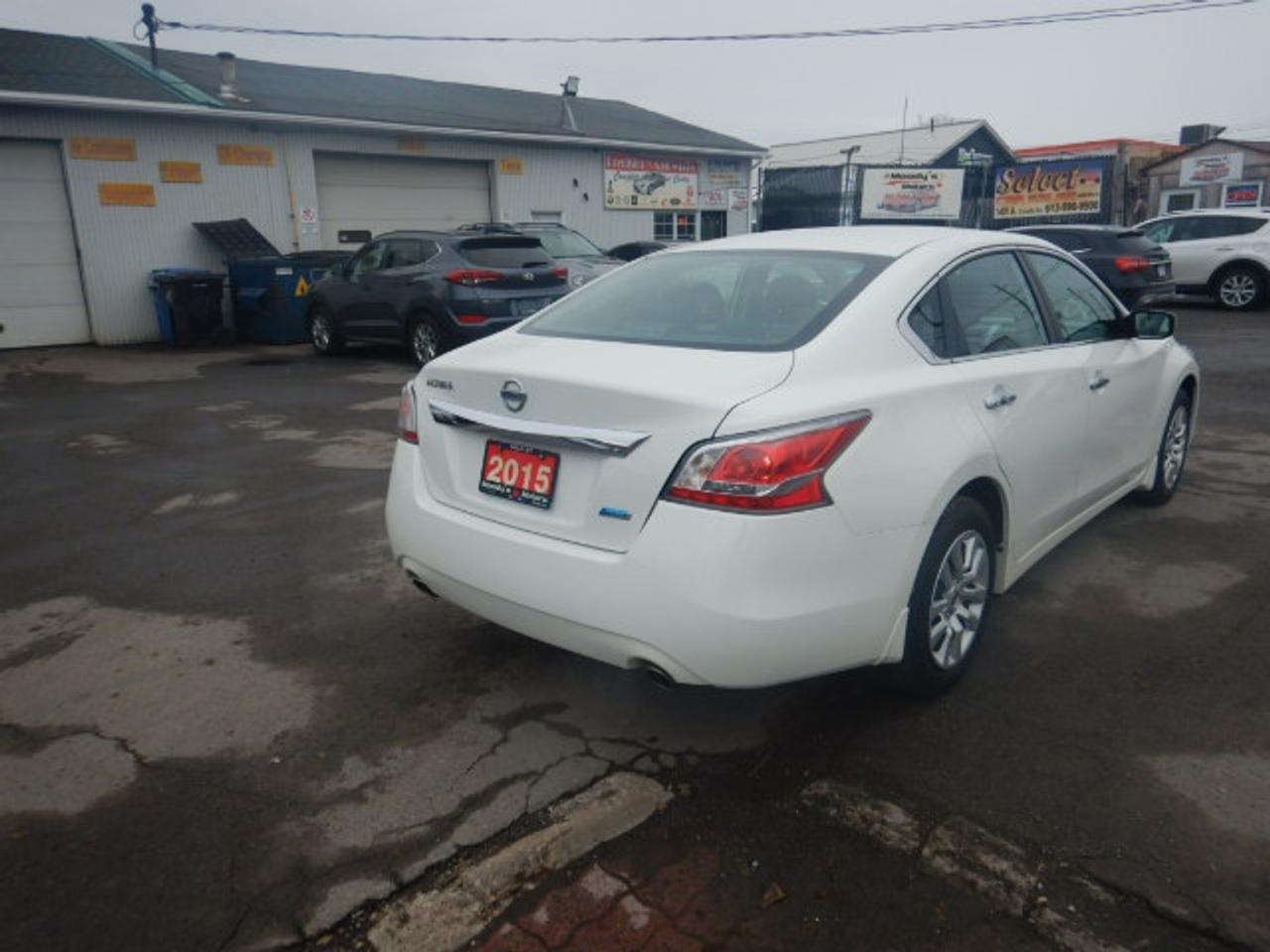 2015 Nissan Altima 2.5 Photo