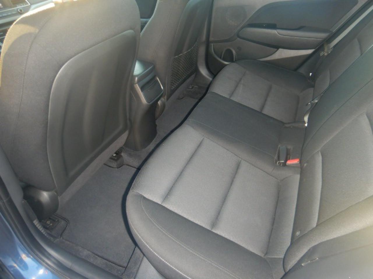 2017 Hyundai Elantra GL Photo