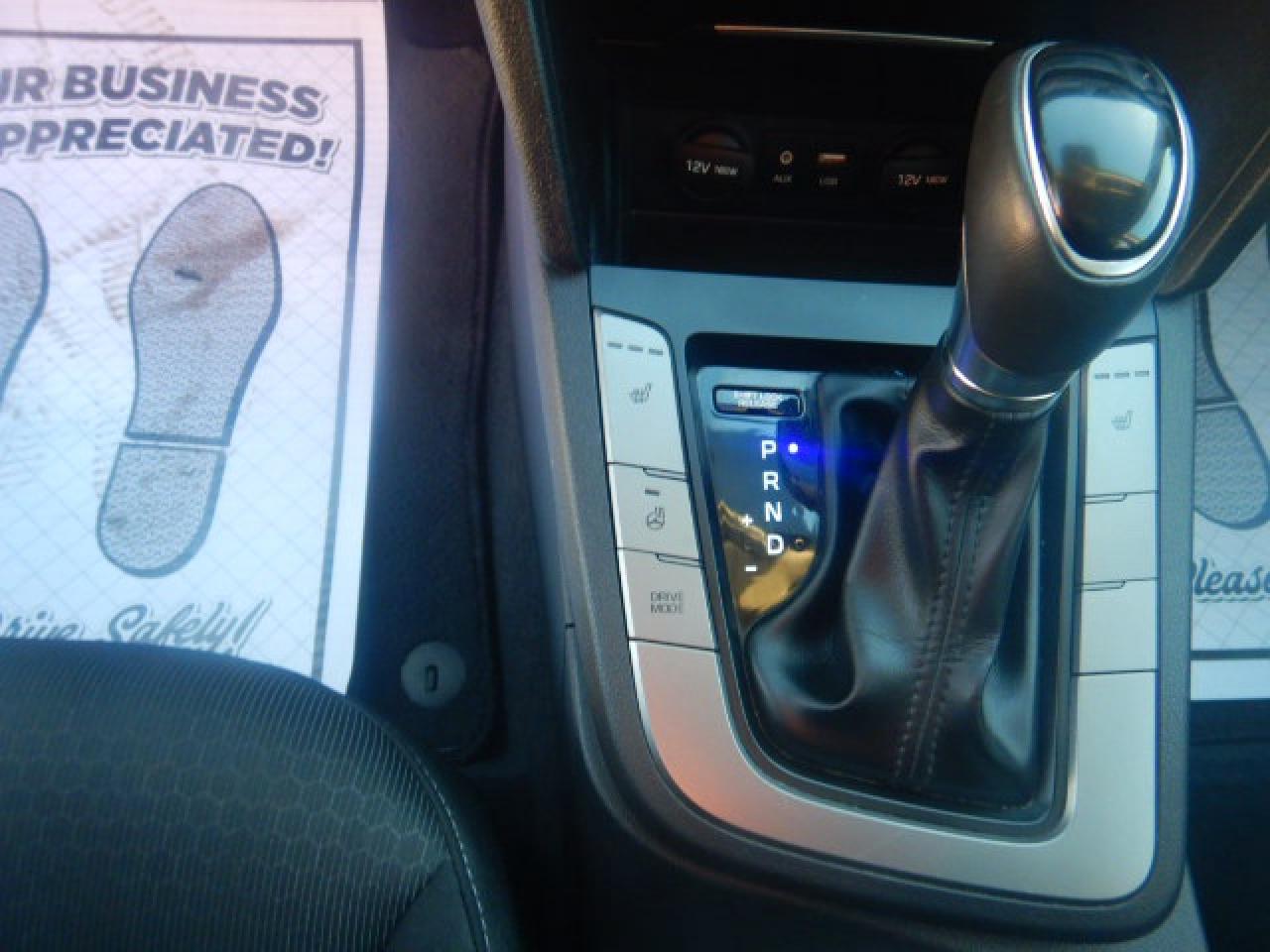 2017 Hyundai Elantra GL Photo