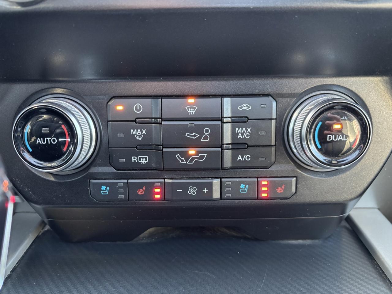 2019 Ford F-150 Lariat Photo