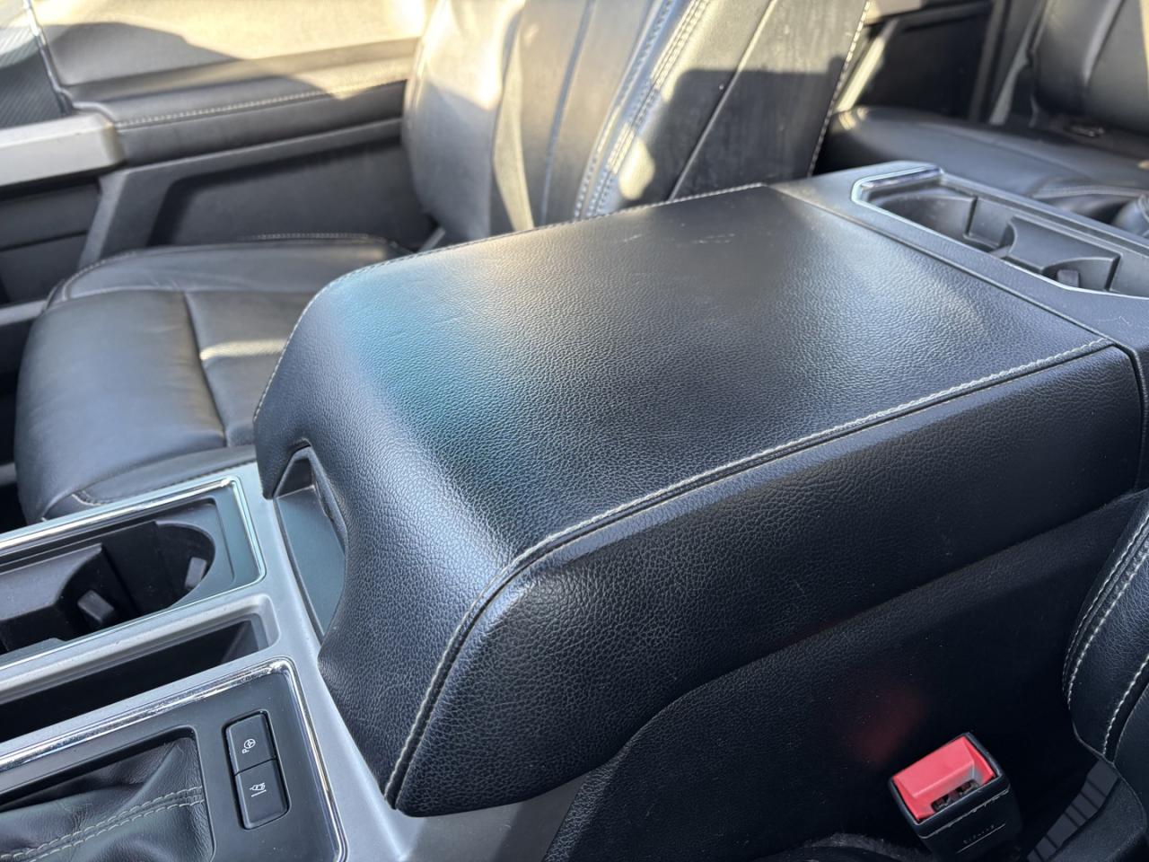 2019 Ford F-150 Lariat Photo