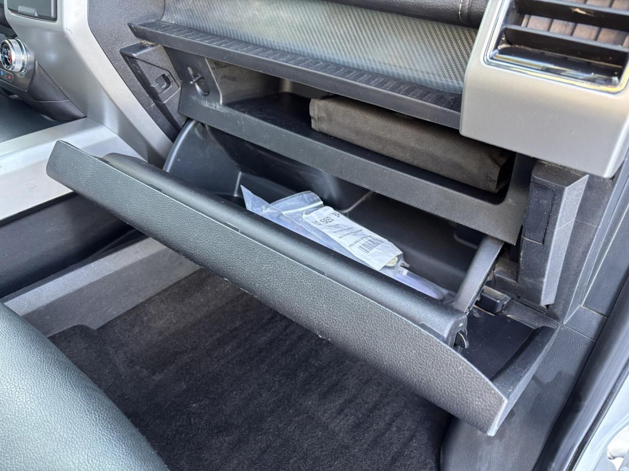 2019 Ford F-150 Lariat Photo