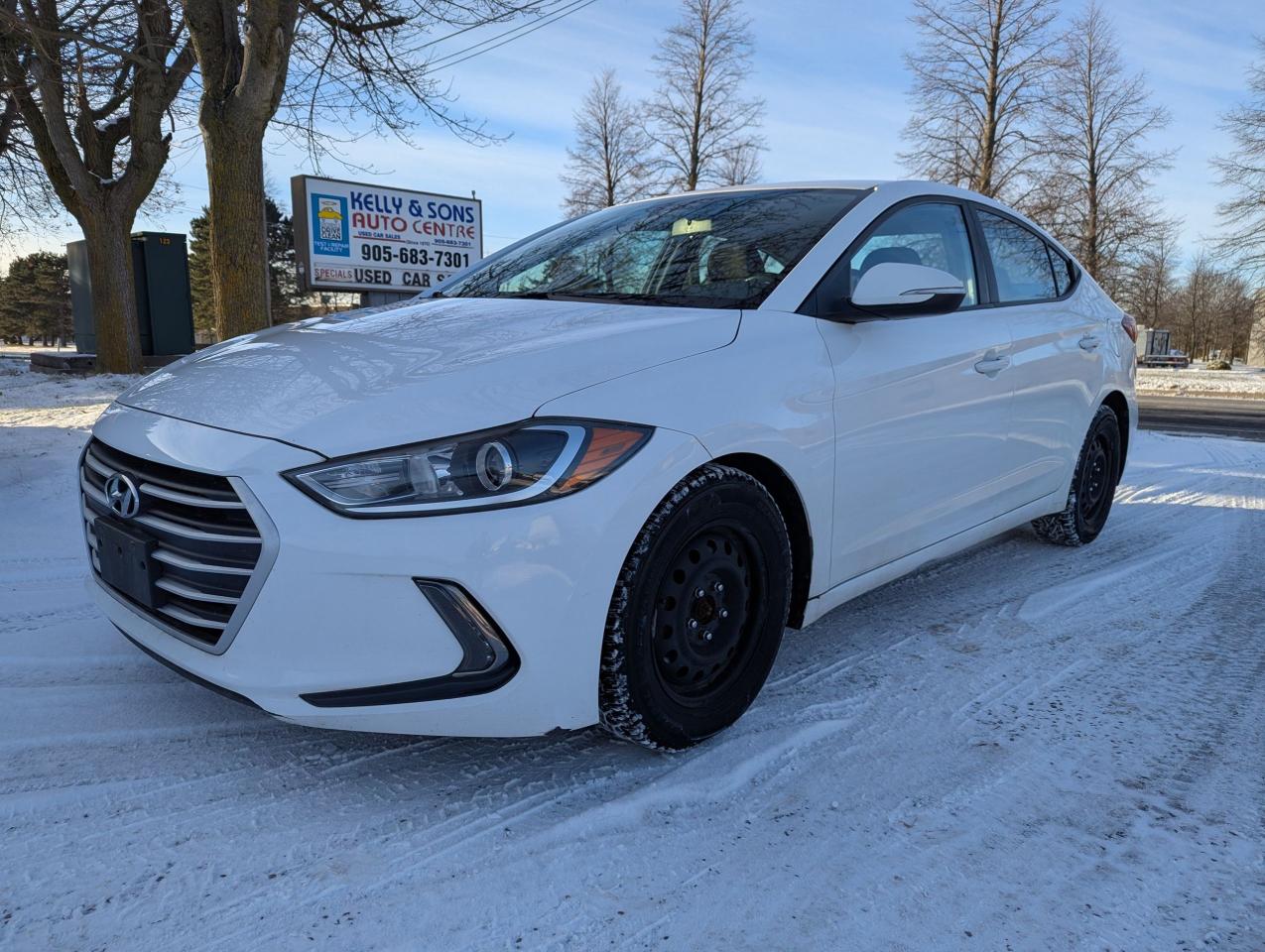 2018 Hyundai Elantra "Santa SPECIAL" certified + FREE 6M warranty Photo0