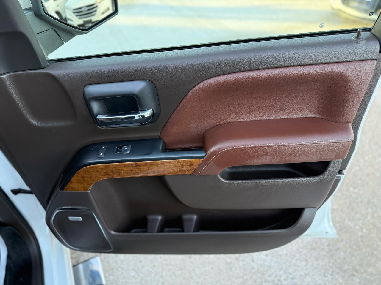 2017 Chevrolet Silverado 1500 High Country Photo