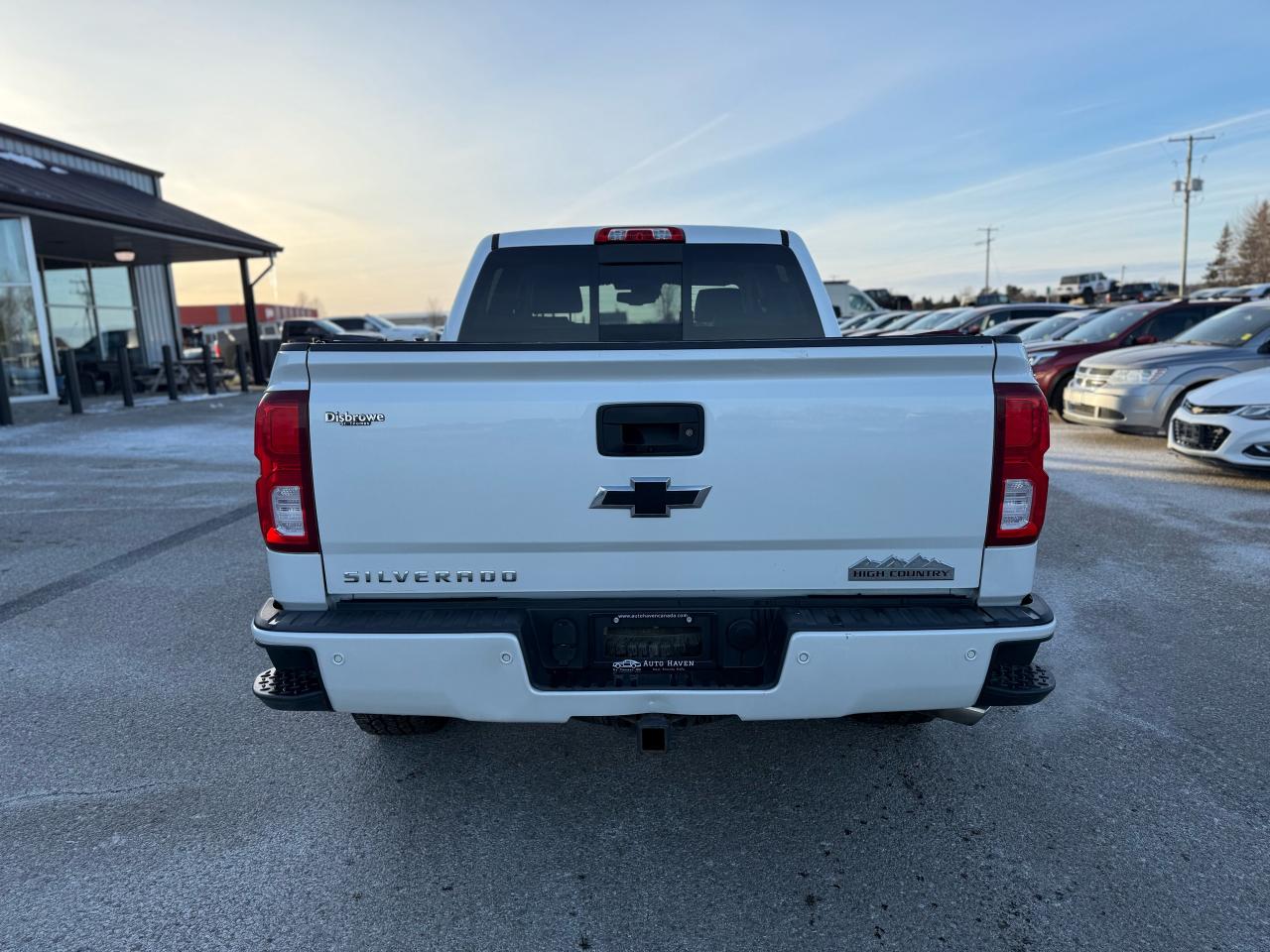 2017 Chevrolet Silverado 1500 High Country Photo3
