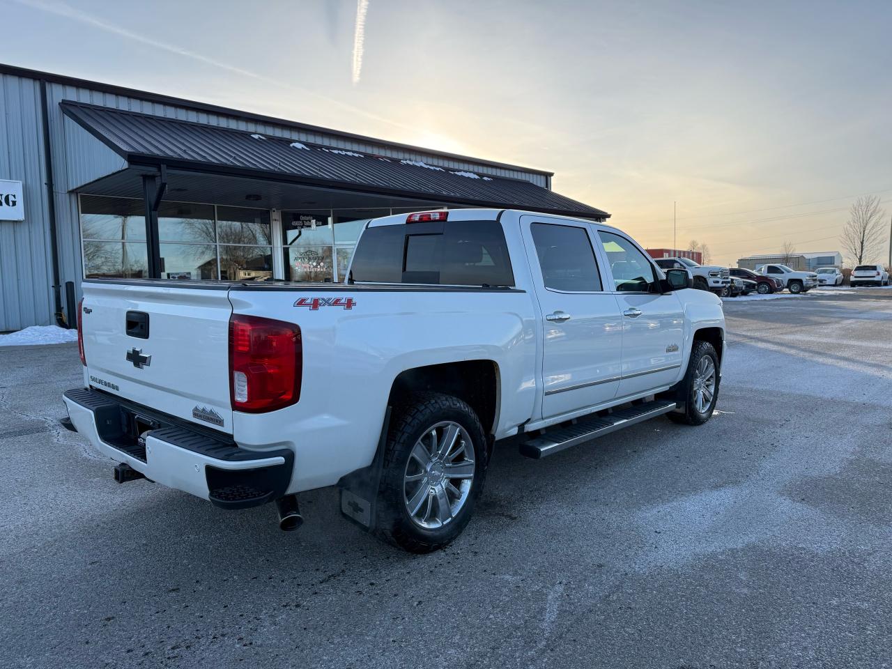 2017 Chevrolet Silverado 1500 High Country Photo