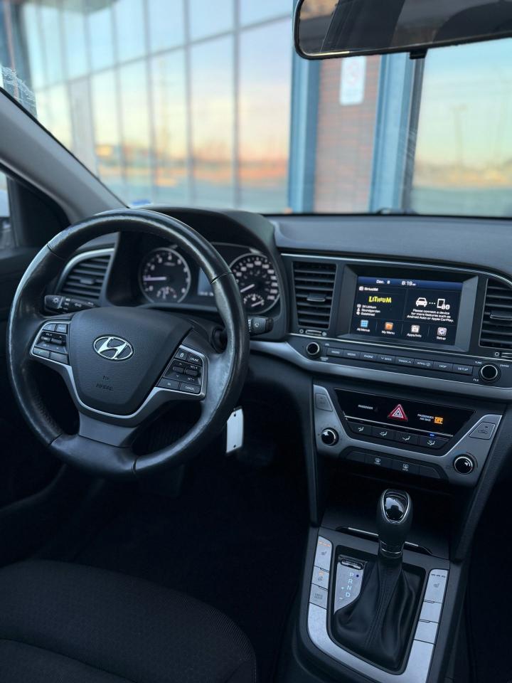 2018 Hyundai Elantra SEL Photo