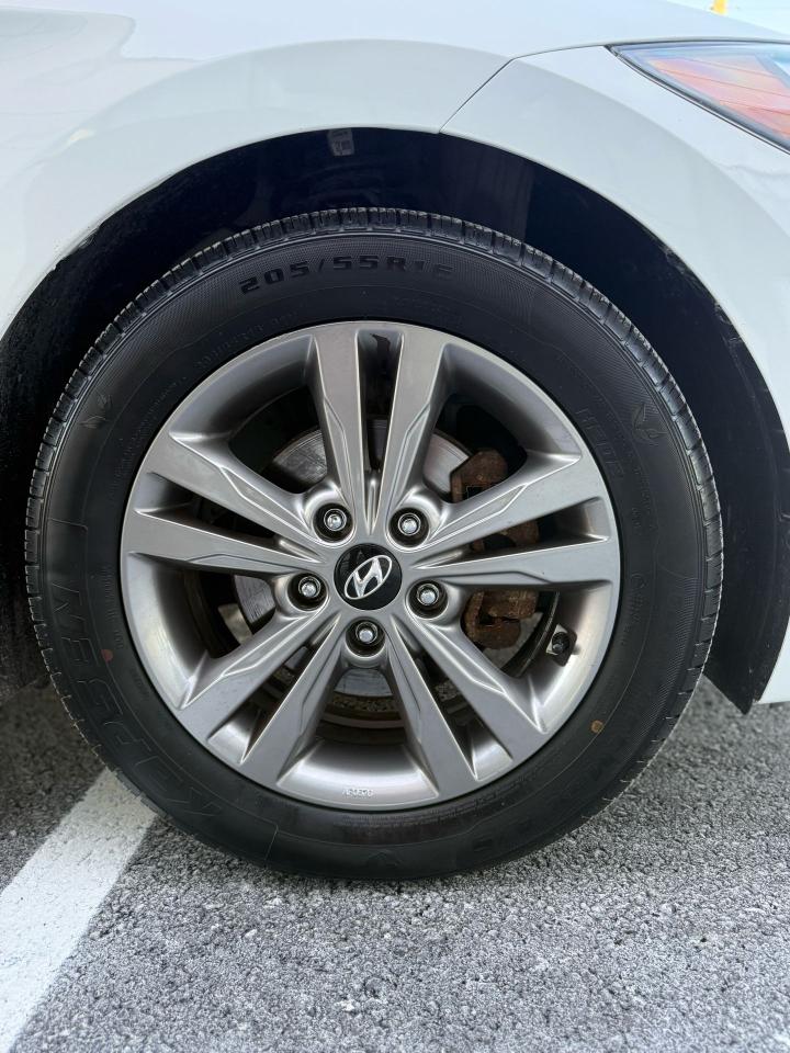 2018 Hyundai Elantra SEL Photo