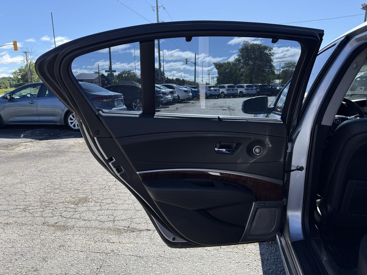 2016 Acura RLX Sport V6 3.5L Hybrid Tech Pkg AWD Photo