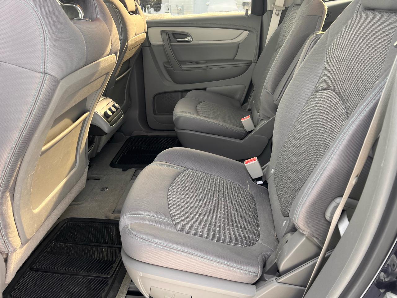 2015 Chevrolet Traverse LT Photo