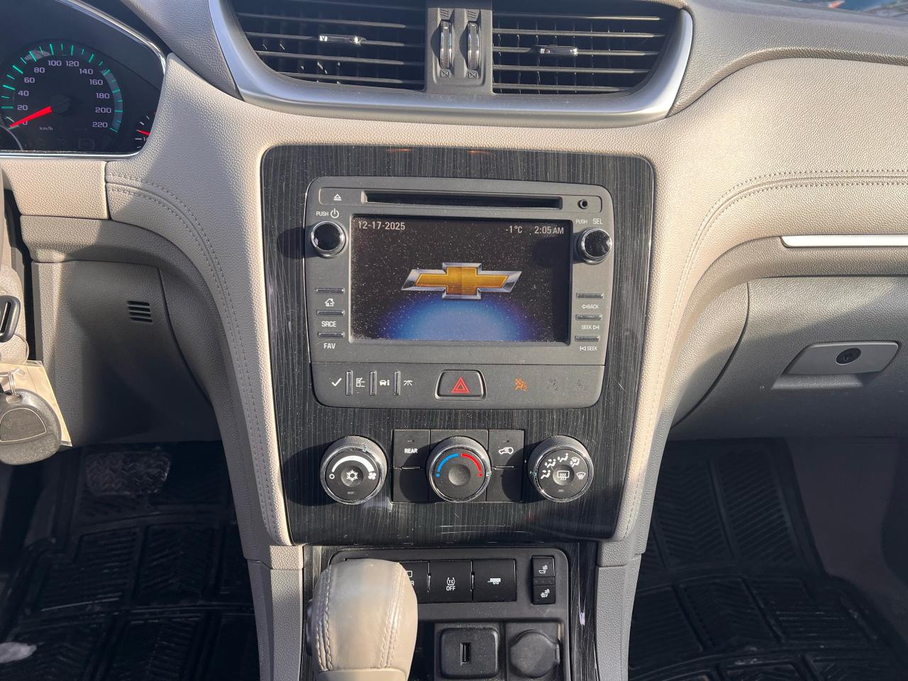 2015 Chevrolet Traverse LT Photo