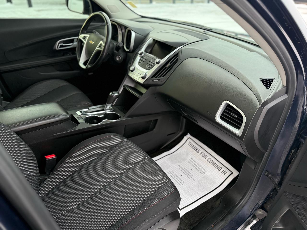 2017 Chevrolet Equinox LT Photo