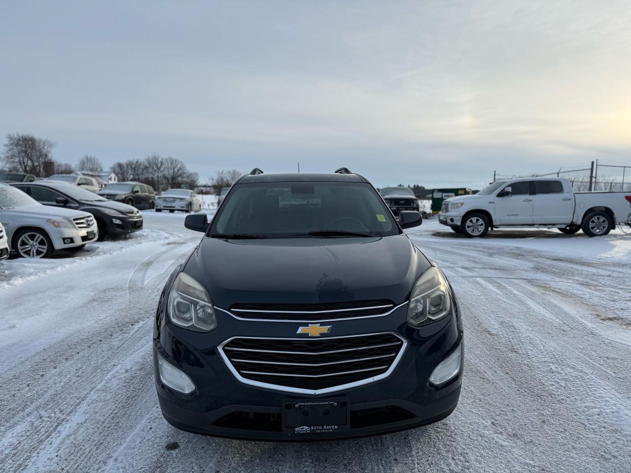 2017 Chevrolet Equinox LT Photo