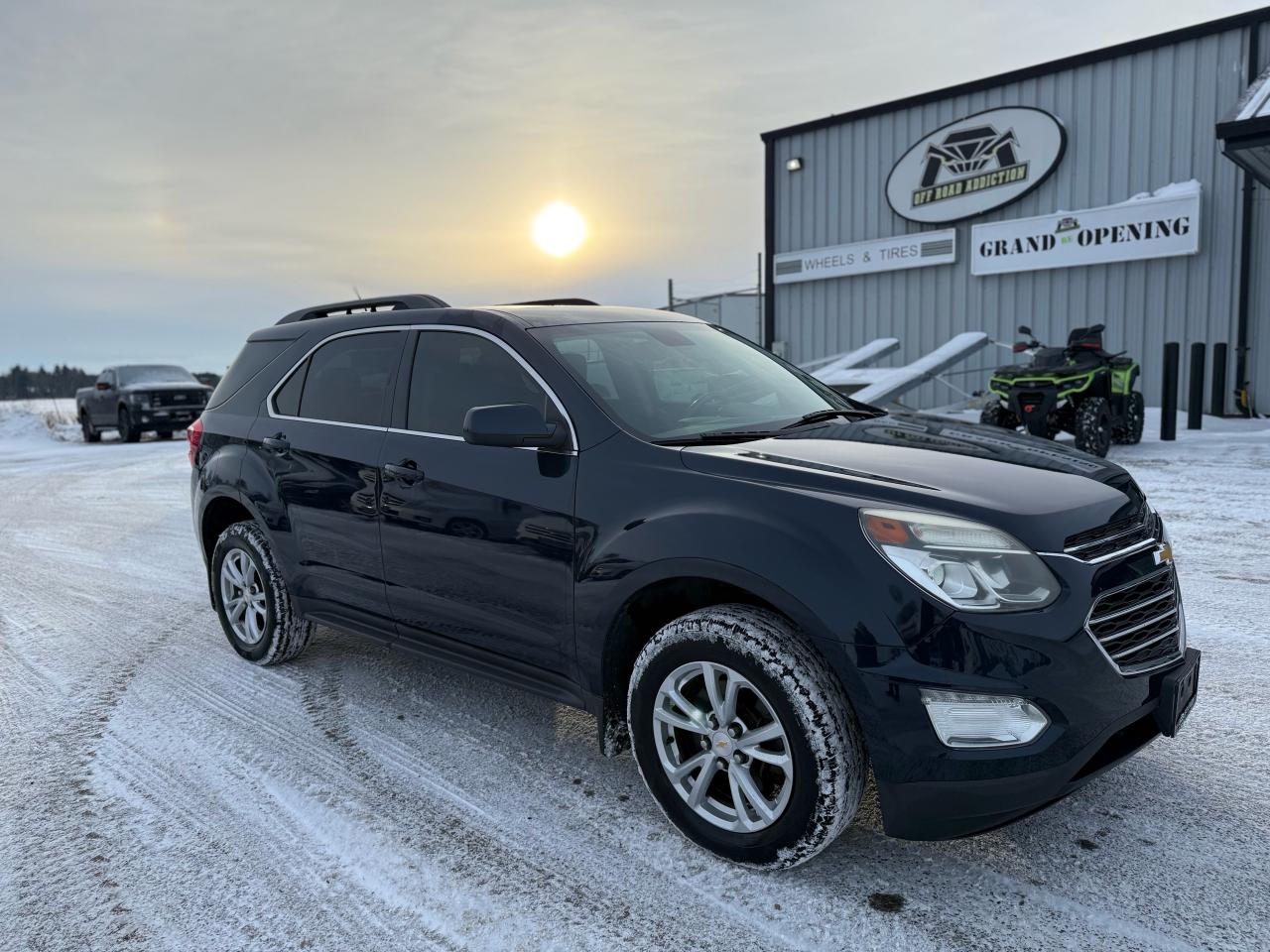 2017 Chevrolet Equinox LT Photo