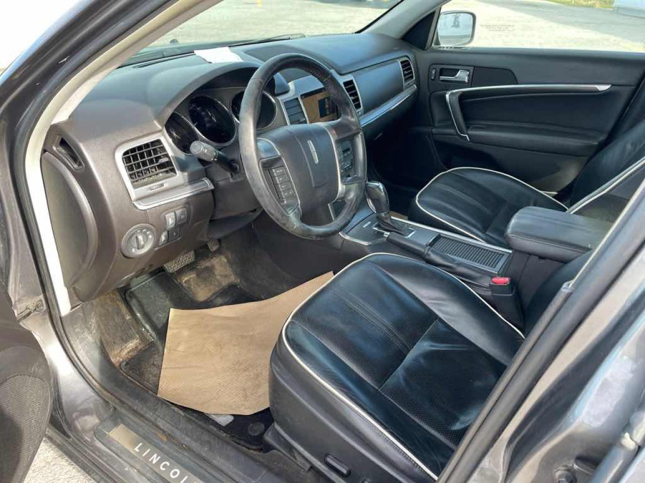 2011 Lincoln MKZ  Photo