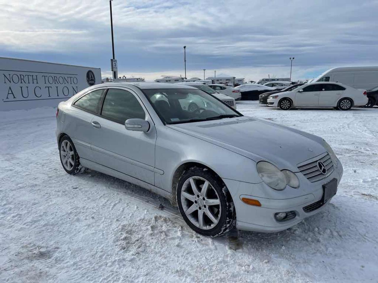 2005 Mercedes-Benz C-Class 230K SPORT COUPE Photo2