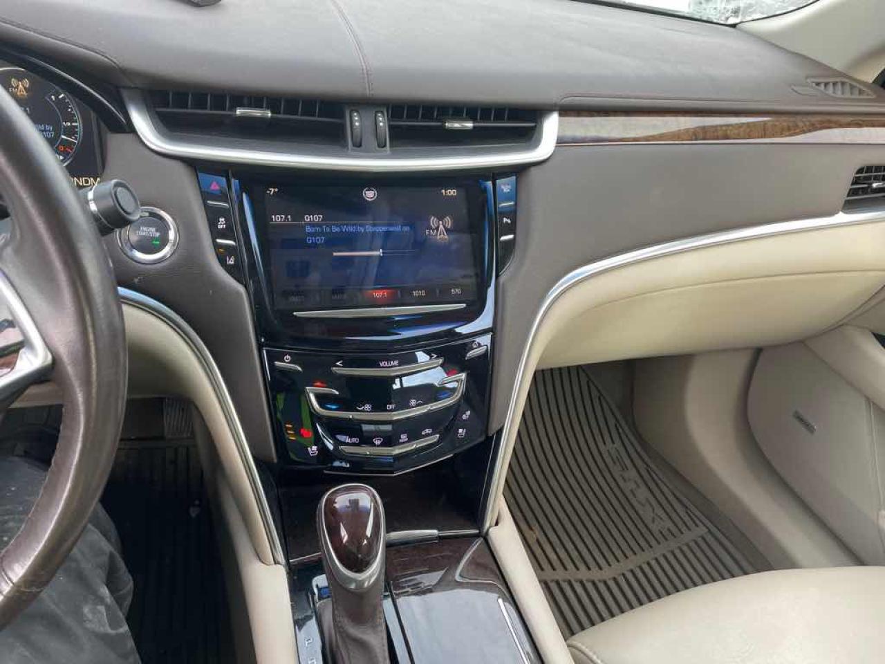 2013 Cadillac XTS PREMIUM COLLEC  Photo