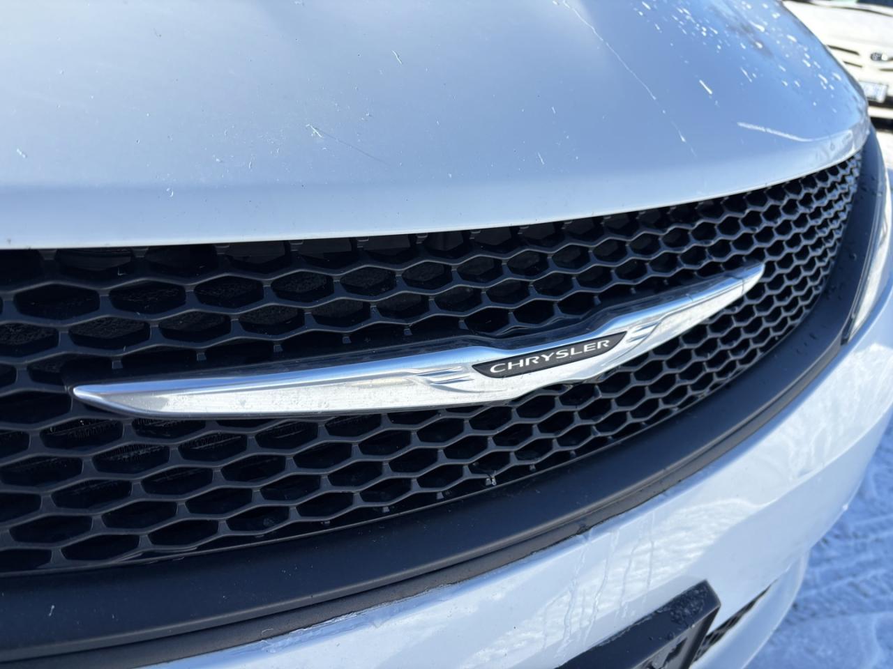 2022 Dodge Grand Caravan SXT ~NO ACCIDENTS~ Photo