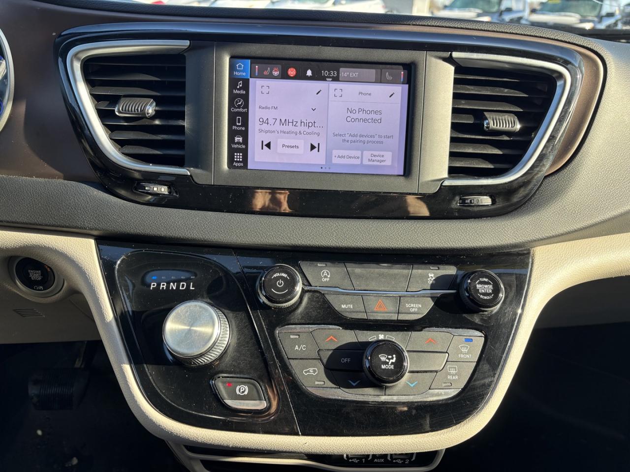 2022 Dodge Grand Caravan SXT ~NO ACCIDENTS~ Photo