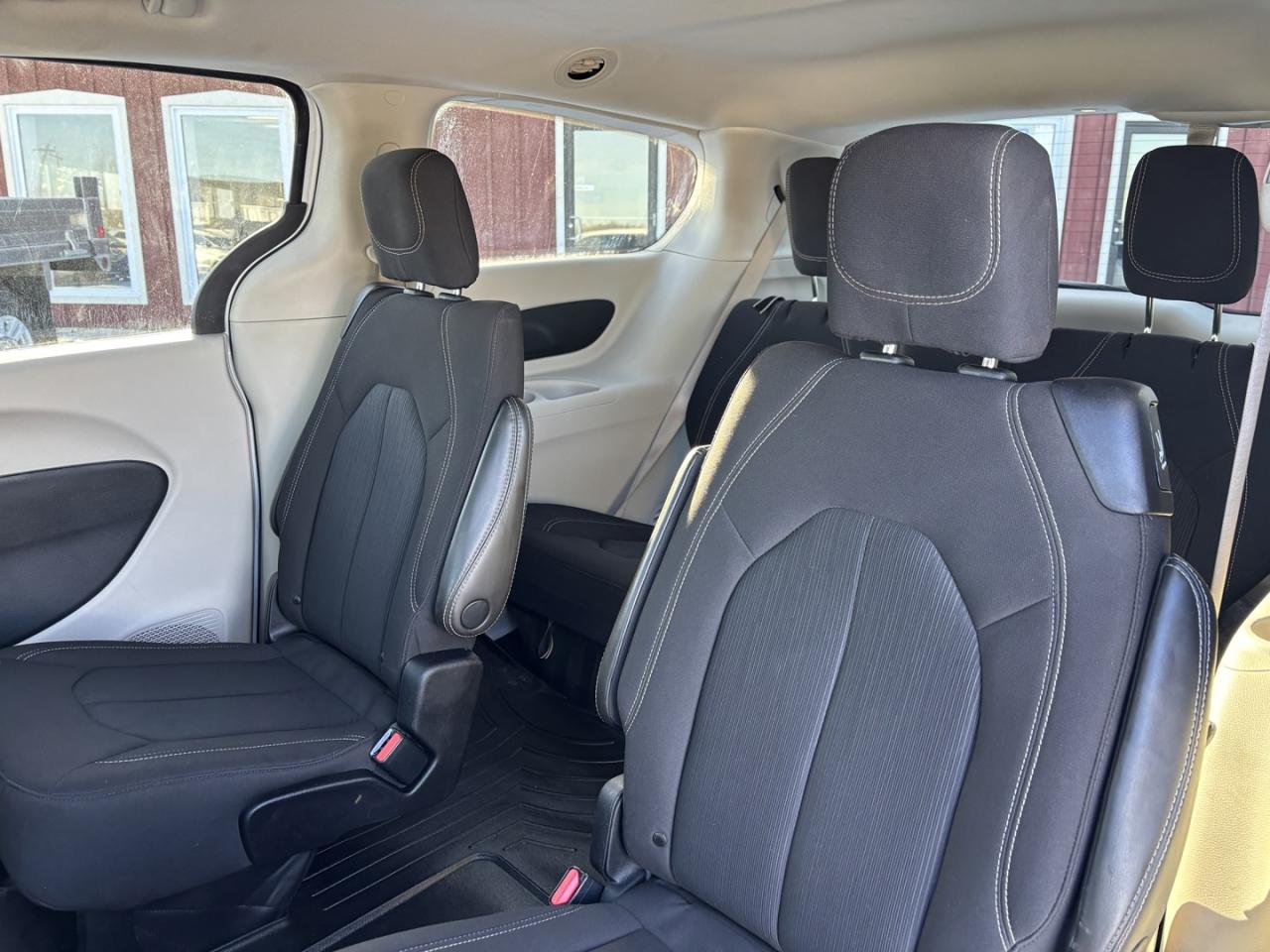 2022 Dodge Grand Caravan SXT ~NO ACCIDENTS~ Photo