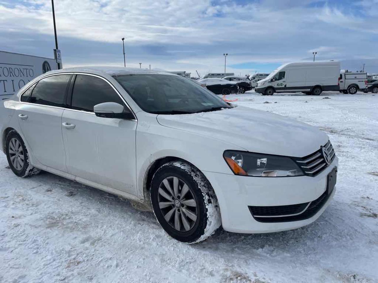 2015 Volkswagen Passat S Photo