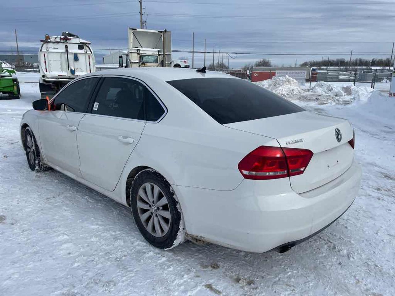 2015 Volkswagen Passat S Photo