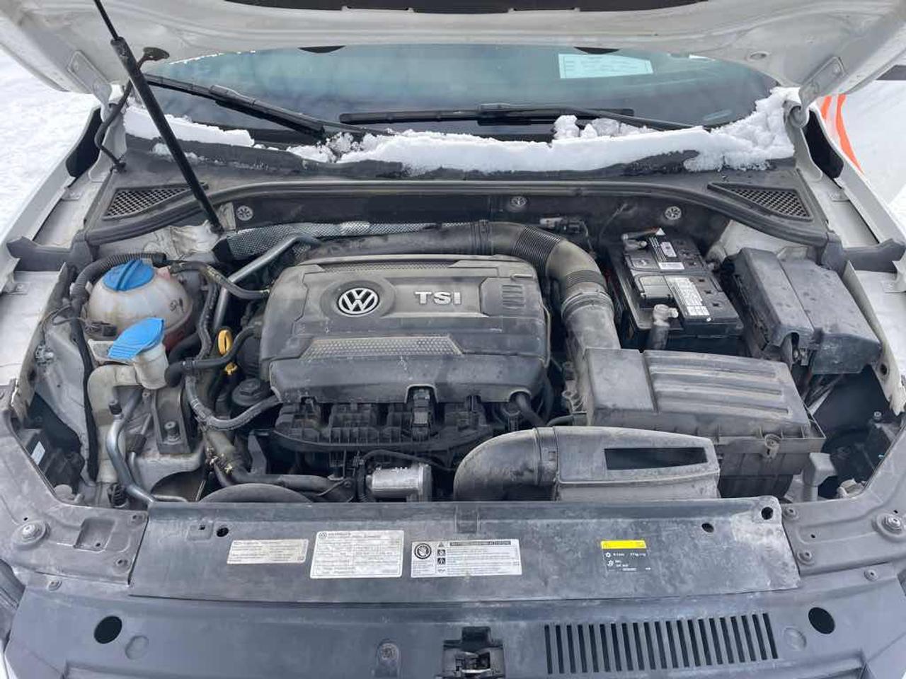2015 Volkswagen Passat S Photo