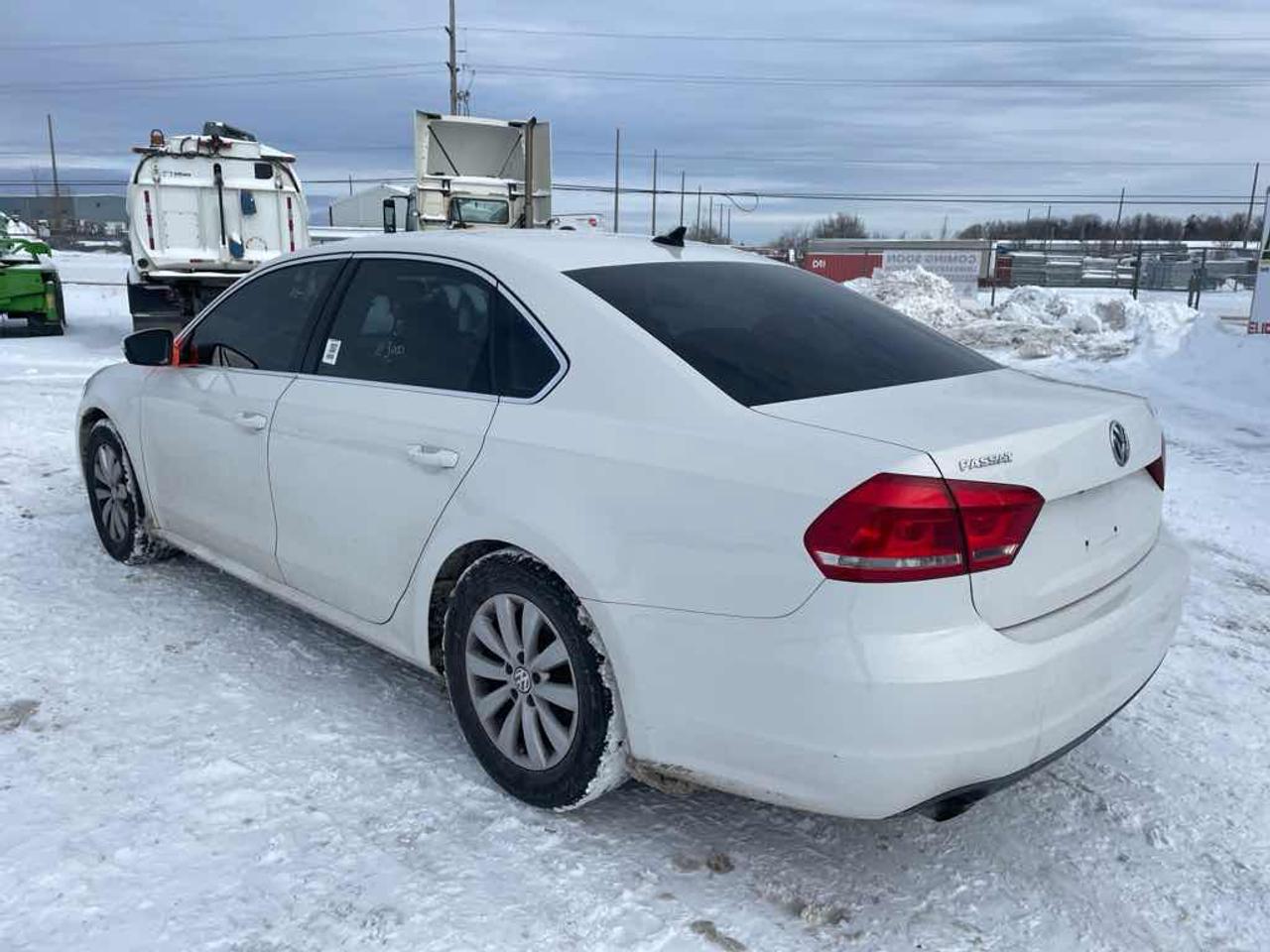 2015 Volkswagen Passat S Photo