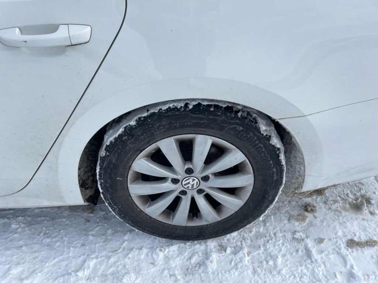 2015 Volkswagen Passat S Photo