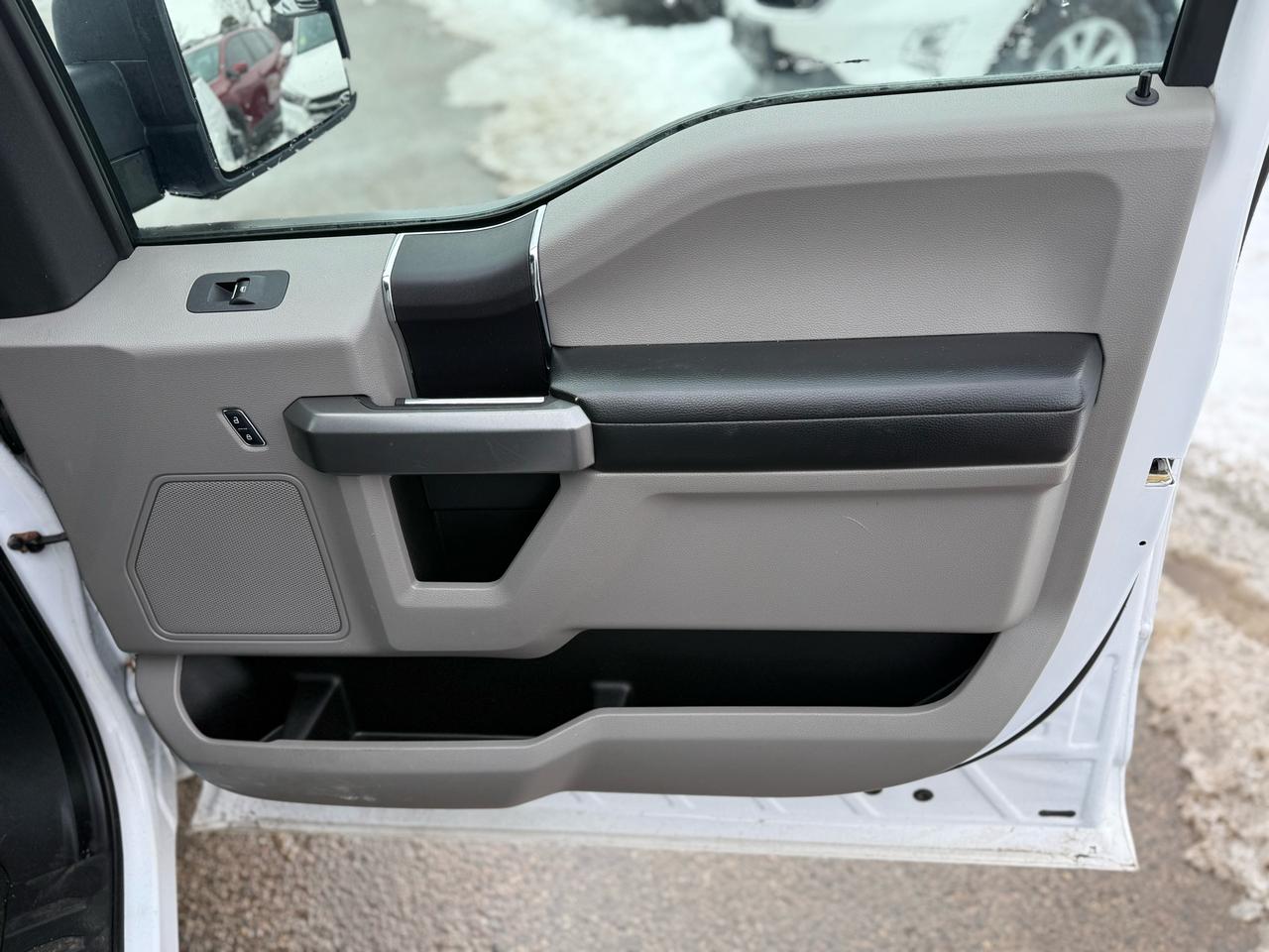 2016 Ford F-150 XLT Photo