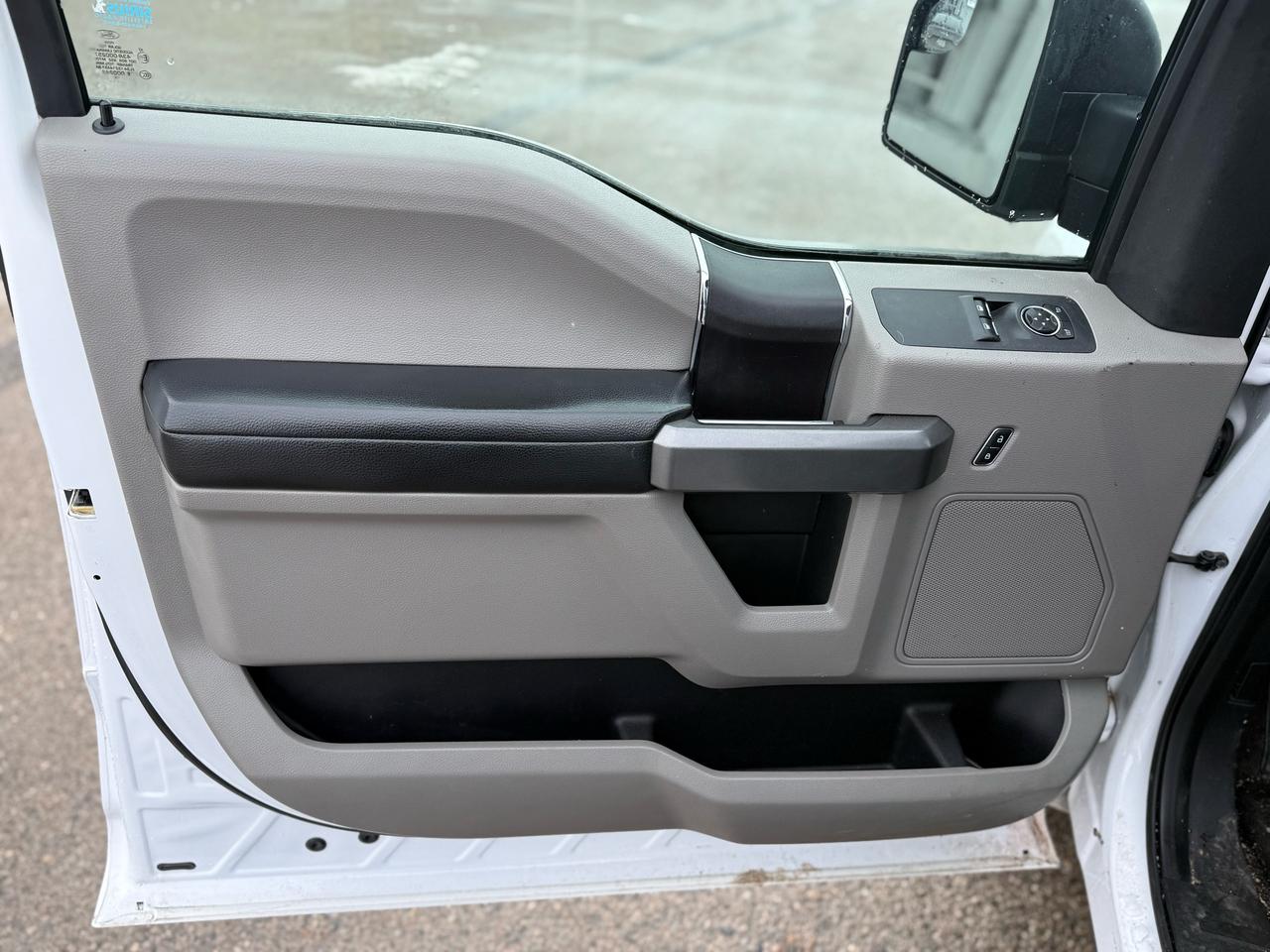 2016 Ford F-150 XLT Photo