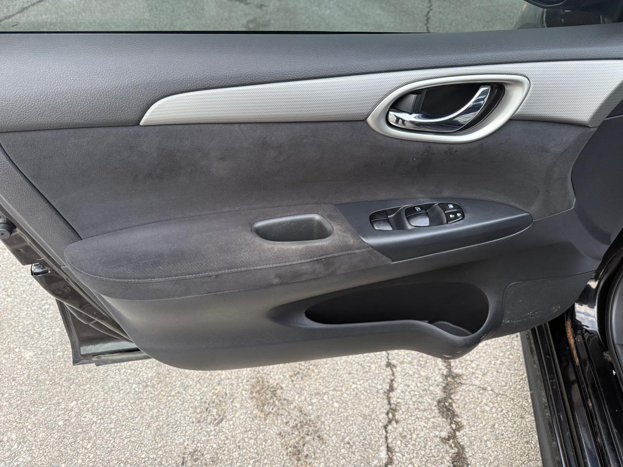 2013 Nissan Sentra SR - Photo #9