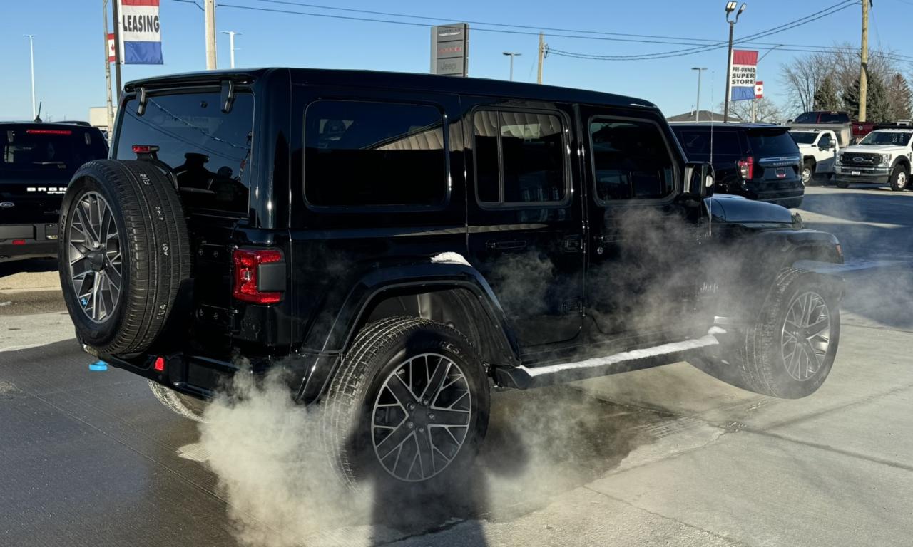 2023 Jeep Wrangler High Altitude 4 Door 4x4 SKY Power TOP! Photo
