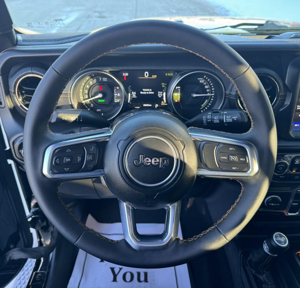 2023 Jeep Wrangler High Altitude 4 Door 4x4 SKY Power TOP! Photo