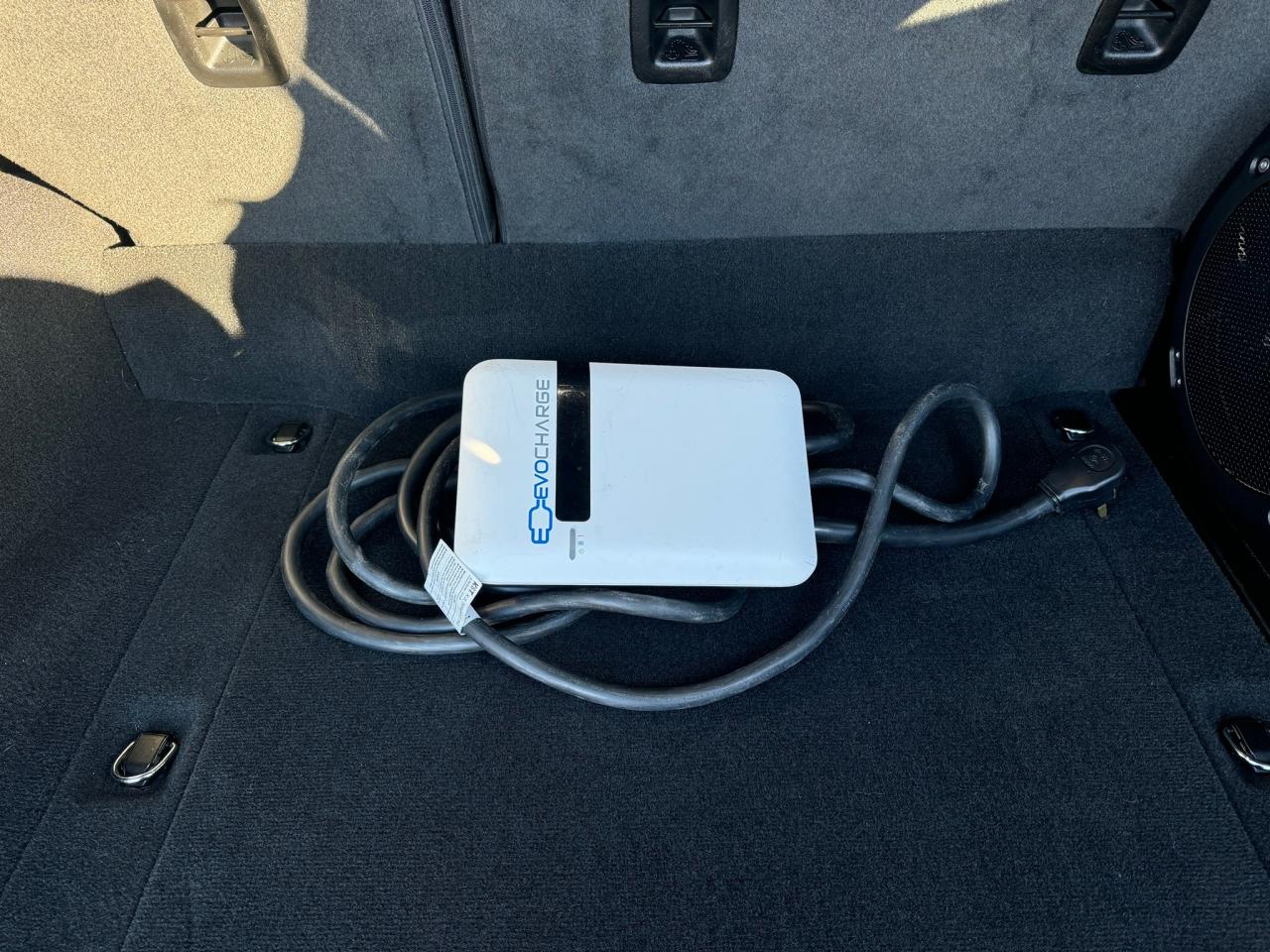 2023 Jeep Wrangler High Altitude 4 Door 4x4 SKY Power TOP! Photo