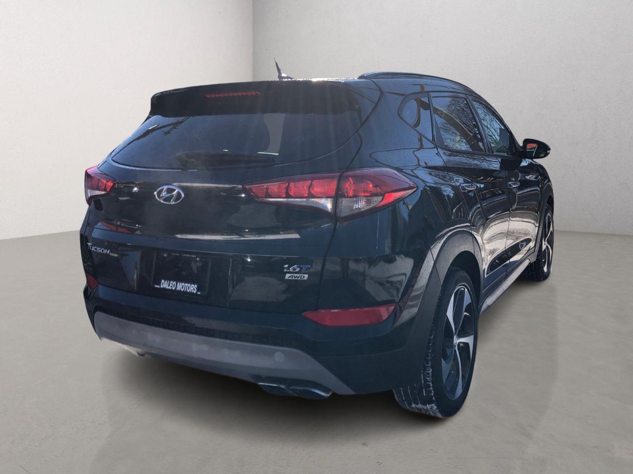 2017 Hyundai Tucson SE / LTHR / B.CAM / S.ROOF / MOONROOF