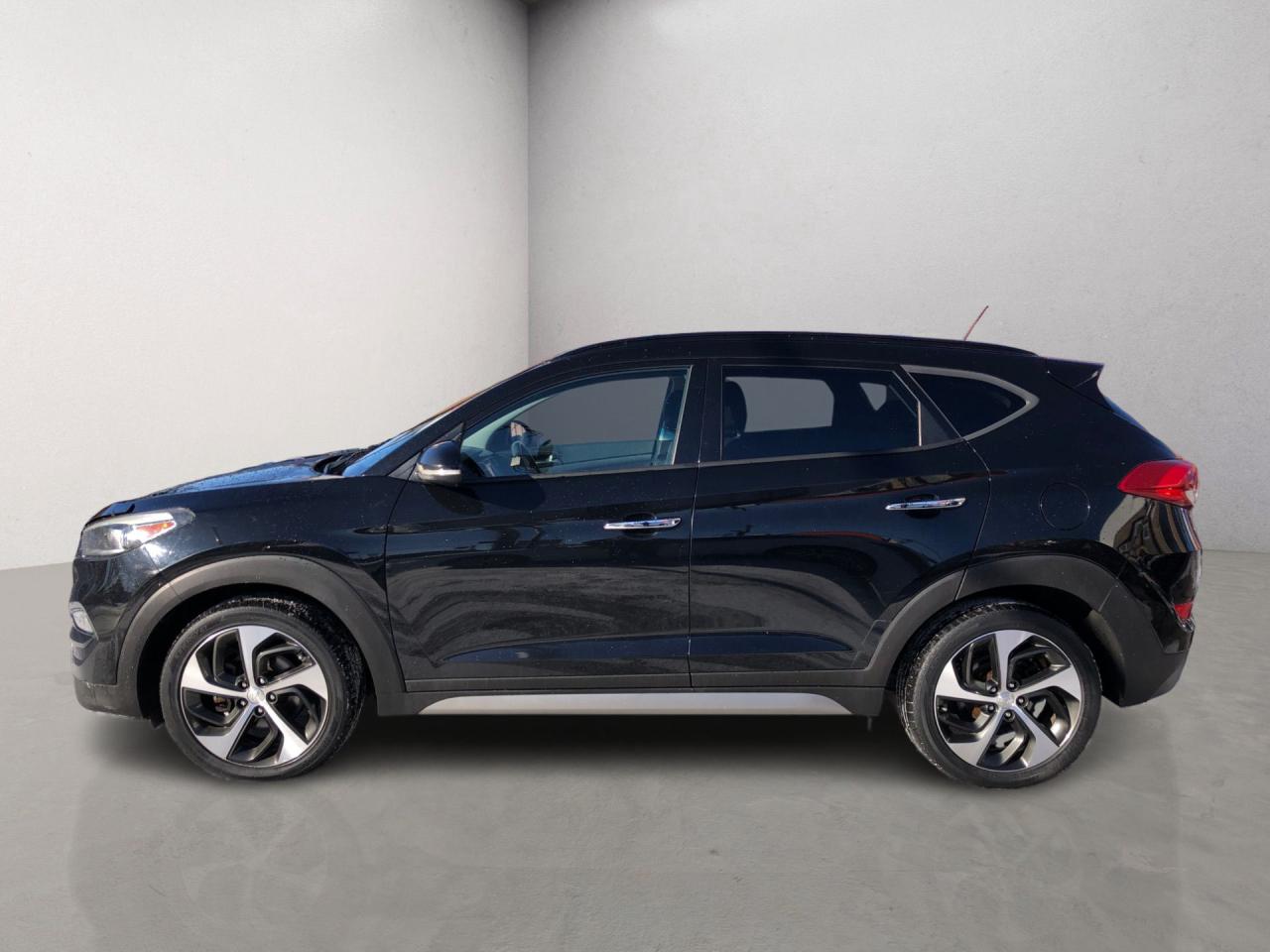 2017 Hyundai Tucson SE / LTHR / B.CAM / S.ROOF / MOONROOF