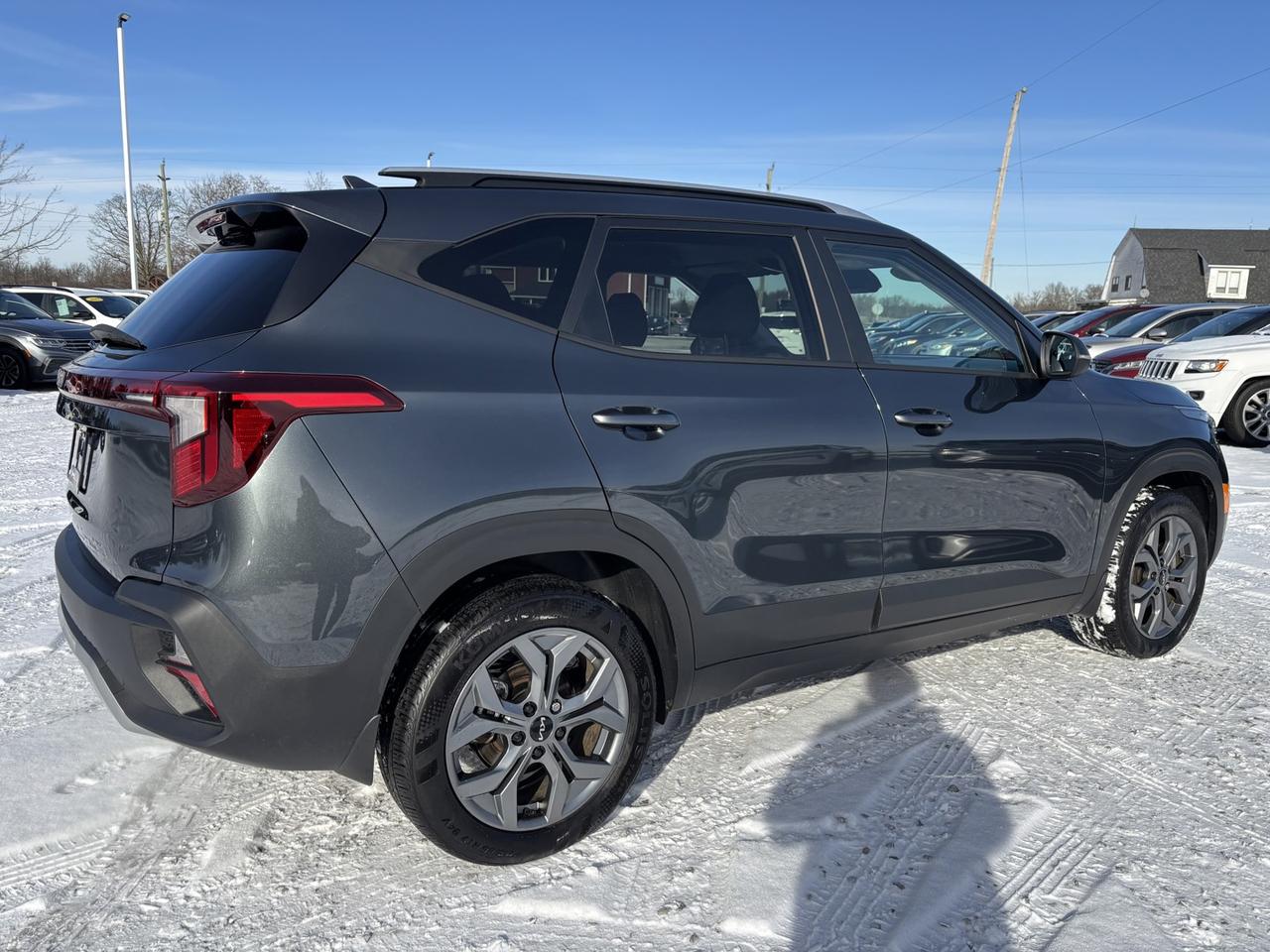 2024 Kia Seltos LX ~SAFETY INCLUDED~PRICE IS CASH/FINANCE PRICE~ Photo4