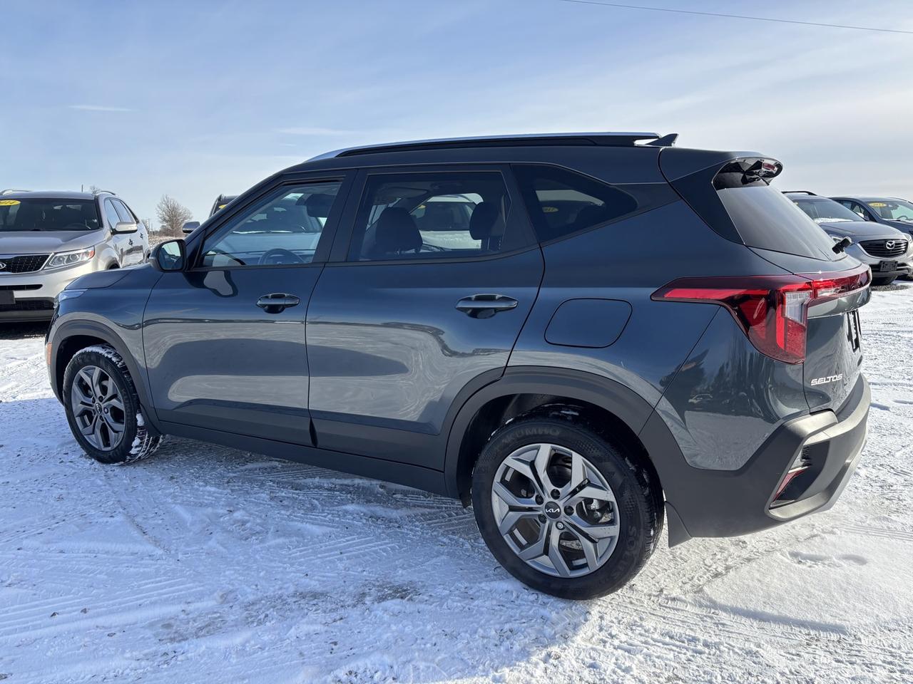 2024 Kia Seltos LX ~SAFETY INCLUDED~PRICE IS CASH/FINANCE PRICE~ Photo2