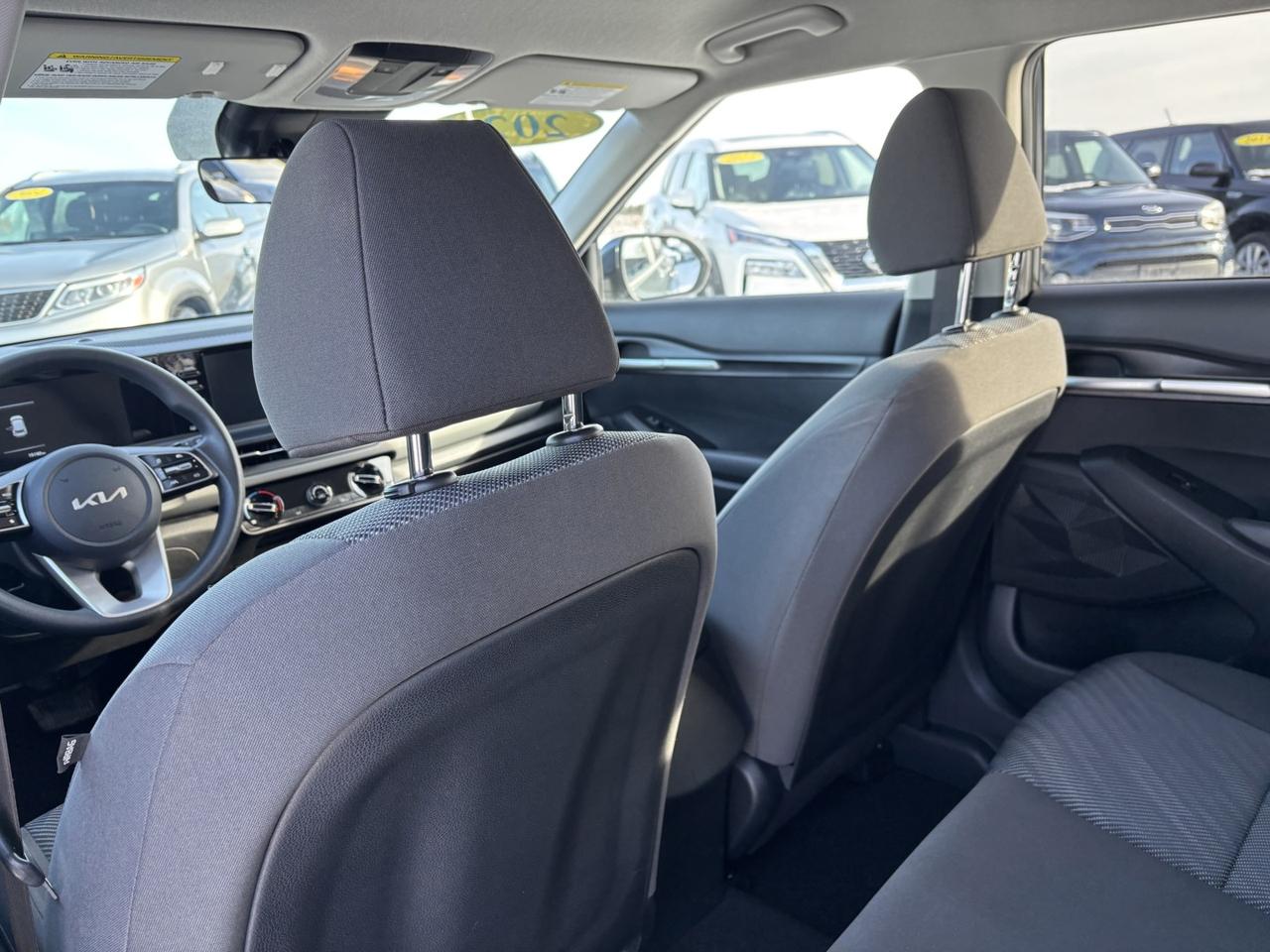 2024 Kia Seltos LX ~SAFETY INCLUDED~PRICE IS CASH/FINANCE PRICE~ Photo