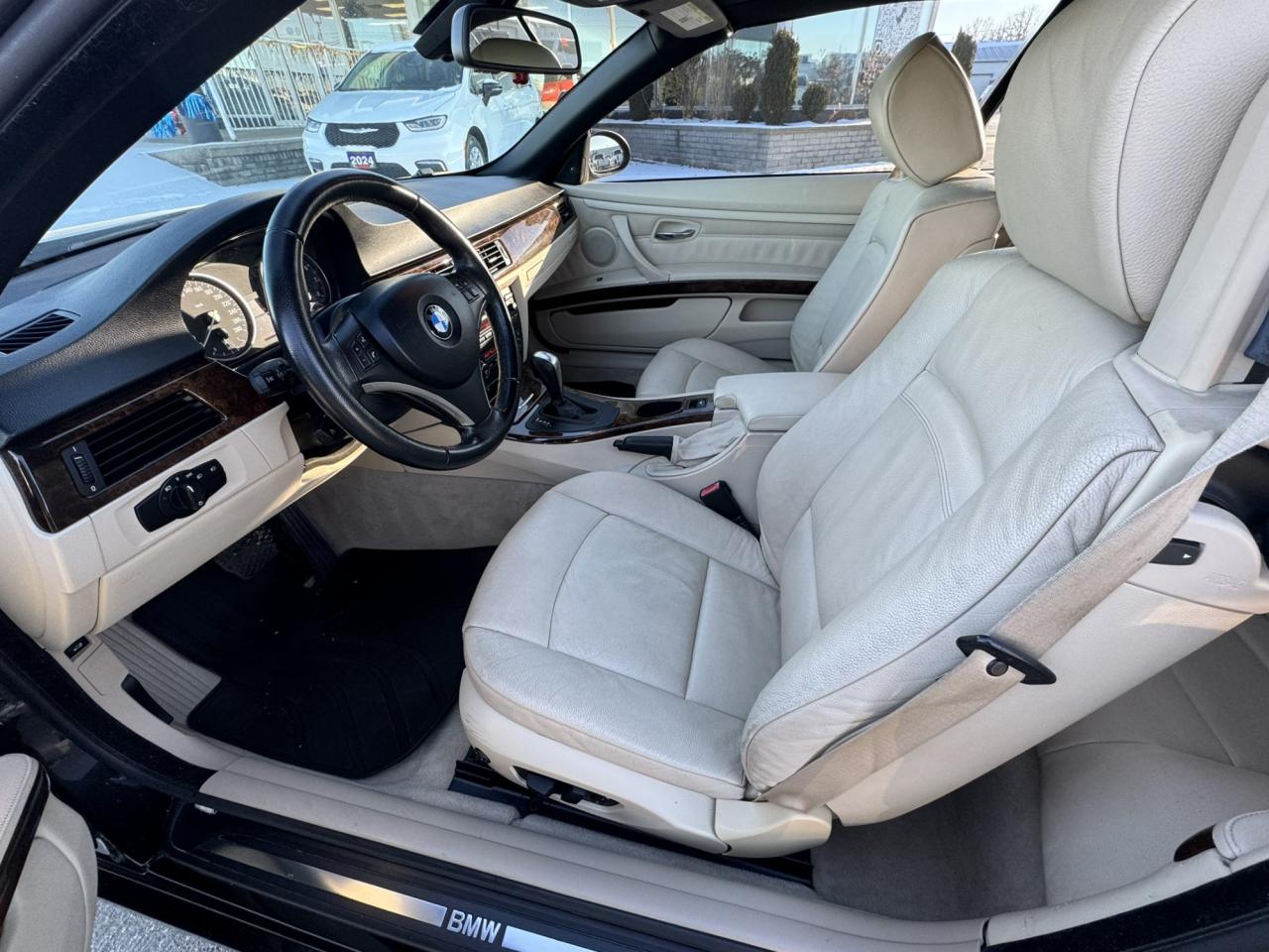 2008 BMW 3 Series 2dr Cabriolet 335i RWD Photo