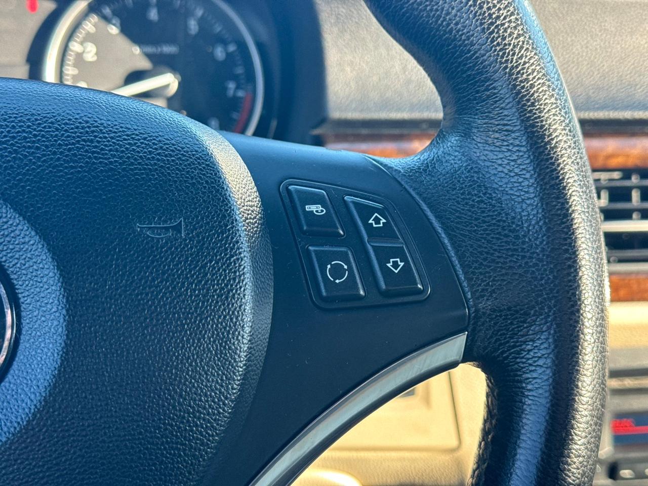 2008 BMW 3 Series 2dr Cabriolet 335i RWD Photo