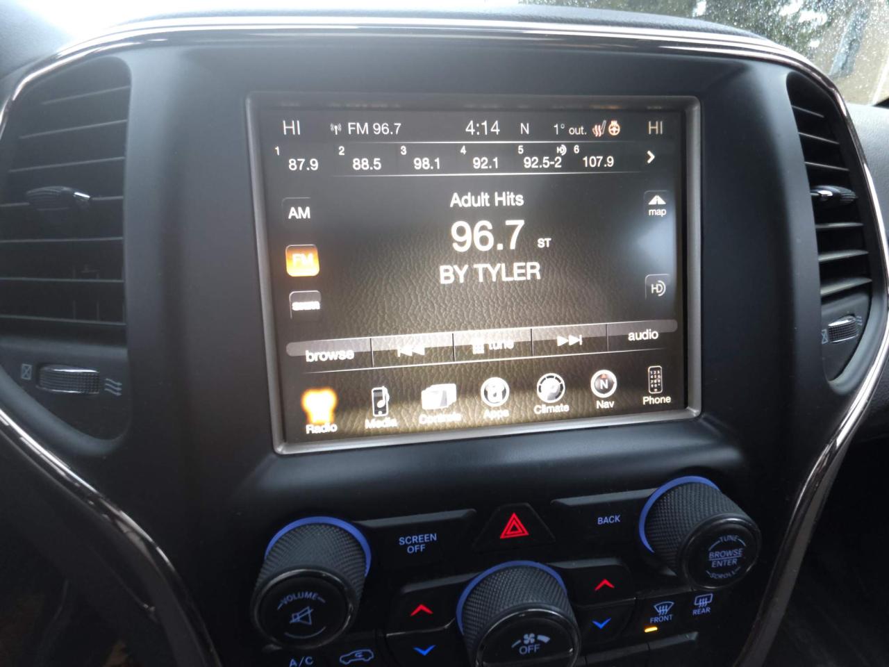 2016 Jeep Grand Cherokee Summit 4X4! 5.7L HEMI! LOW KMS! Photo