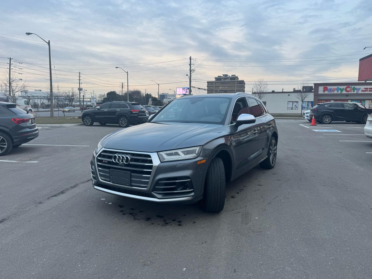 2018 Audi SQ5 PROGRESSIV AWD NAVI LEATHER PAN/ROOF B/SPOT CAMERA Photo2