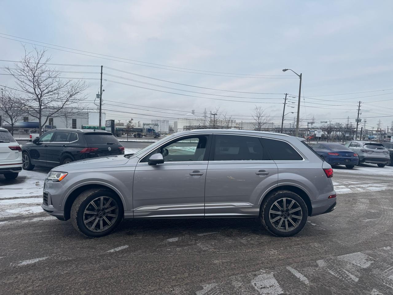 2021 Audi Q7 PROGRESSIV AWD 7 PASS NAVI LEATHER PAN/ROOF B/SPOT Photo3